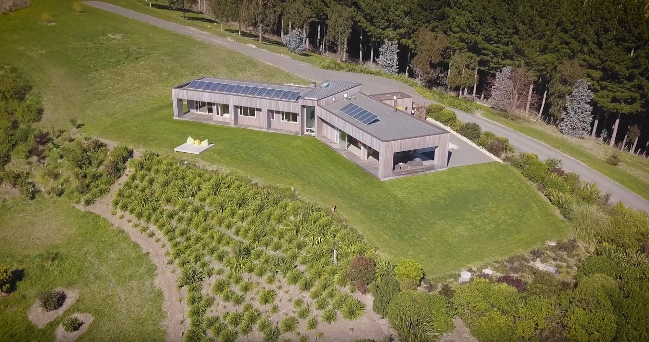 19 Photos vs. 157 Walcott Lane, Kahuranaki, Hastings Home Interior Design Tour