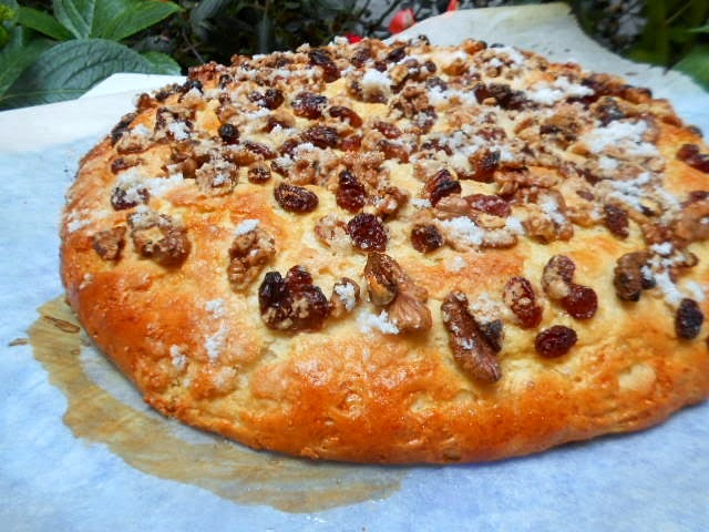 marronglacè reganya o coca de nueces y pasas