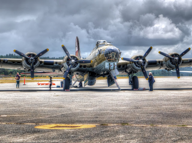 B-17 Flying Fortress HDR B-17 Flying Fortress HDR