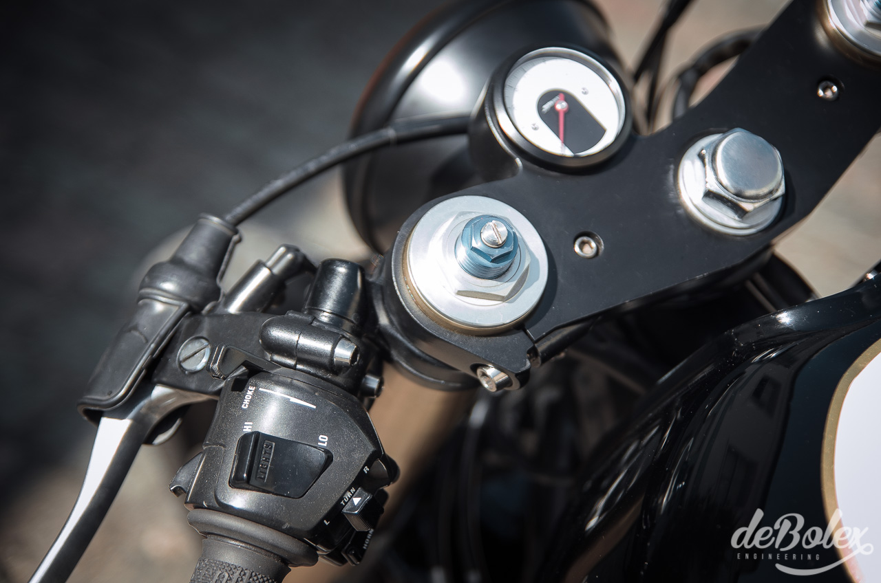 Пульты переключения на Cafe Racer универсальные