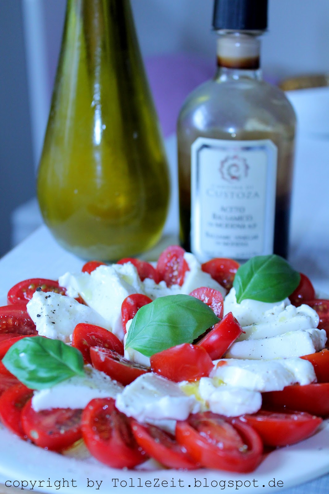 Tolle Zeit: Insalata Caprese - Tomaten-Mozarella-Salat