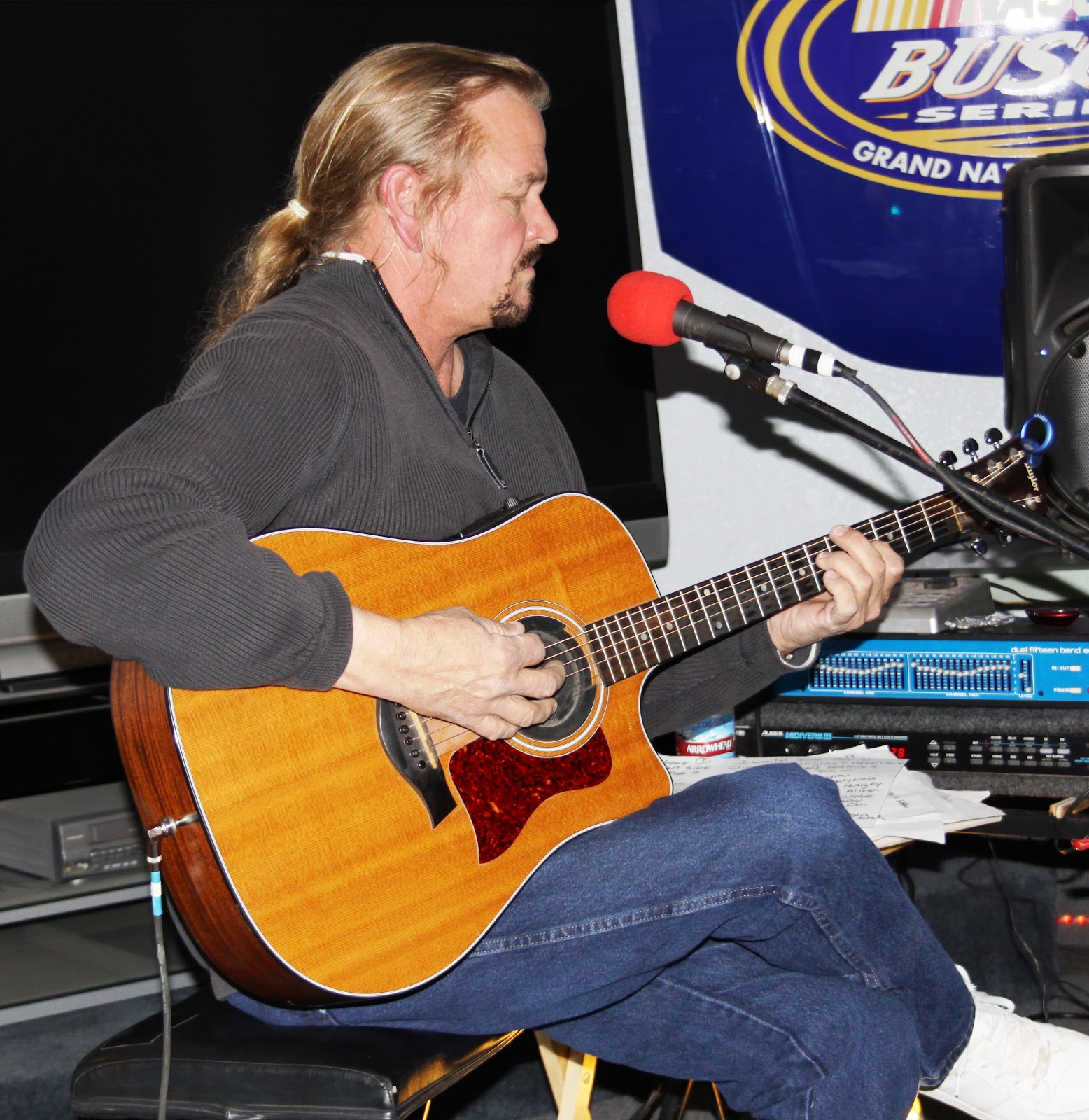 Copper Gazette Danny Burton live at Sports Pub TONIGHT! 31312