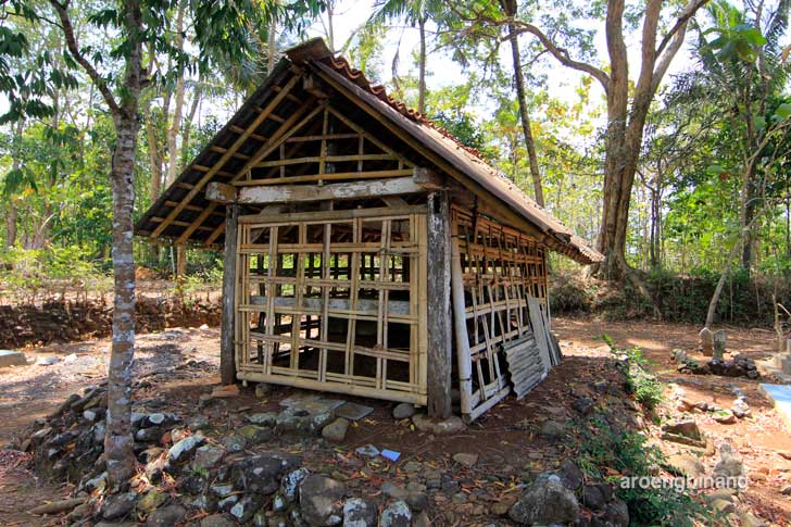 makam r joko kaiman banyumas