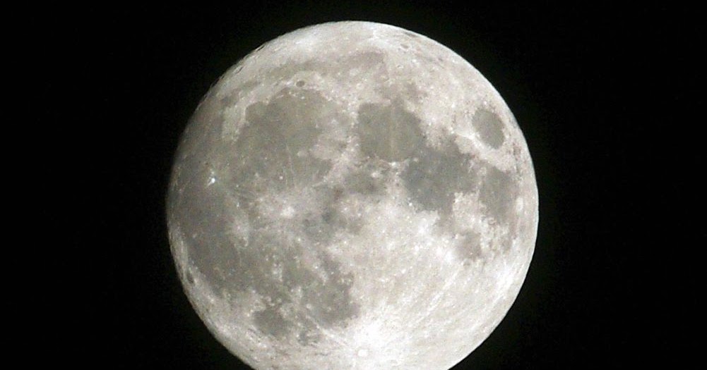 La Lune Est Belle N'est-ce Pas Images Instants: Ceci n'est pas une lune