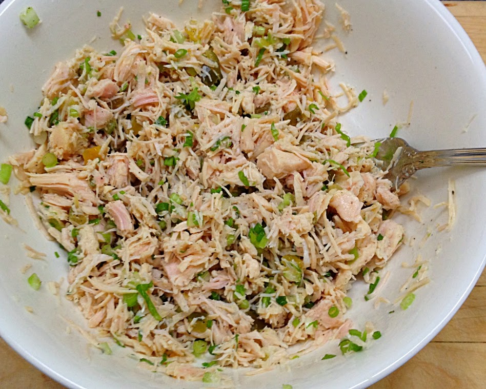 How to prepare a salad with chicken How to prepare a salad with chicken