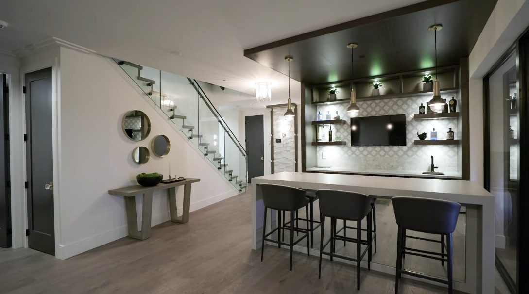 61 Interior Design Photos vs. 6892 Copper Cove Rd, West Vancouver Luxury Home Tour