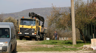 The lorry arrives on the property The lorry arrives on the property