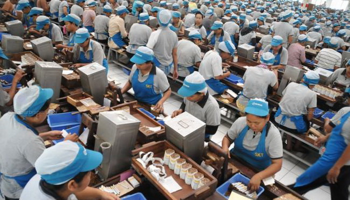 Diduga Pesanan Industri Rokok Asing, RUU Pertembakauan Ditolak