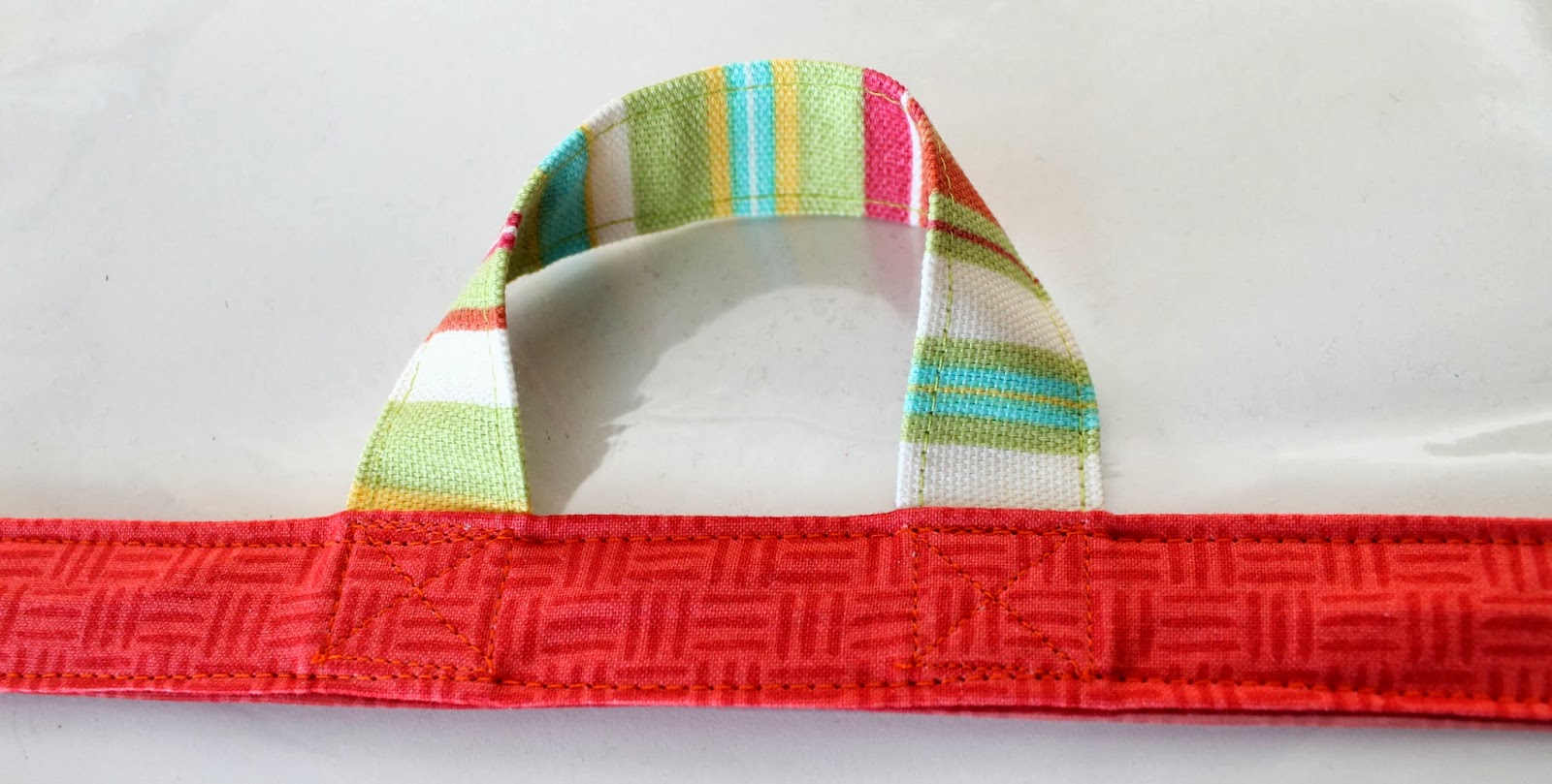 The Inspired Wren TUTORIAL Vinyl Lunch Bag