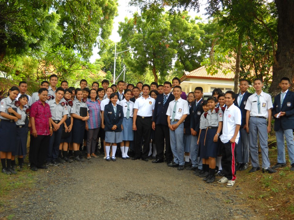 SMA NEGERI BALI MANDARA: kunjungan SMA N 4 Denpasar
