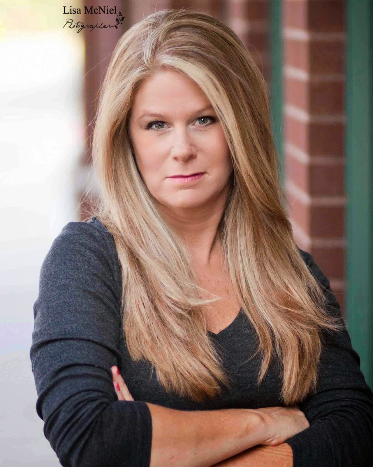 Lisa McNiel Flower Mound Senior Picture Photographer serving Dallas