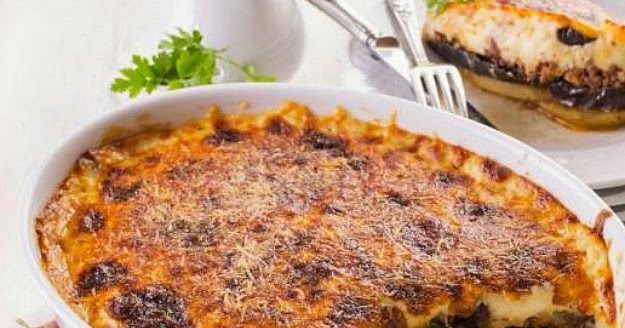 Totally Tutorials: Tutorial - How to Make a Potato and Meat Moussaka