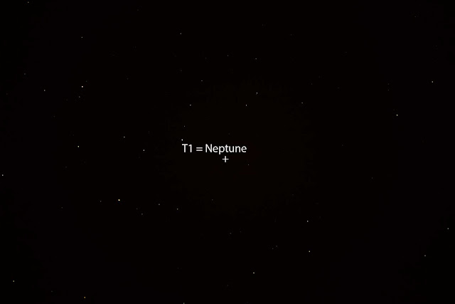 Neptune image taken with 600mm DSLR lens and 30 second exposure (Source: Palmia Observatory)