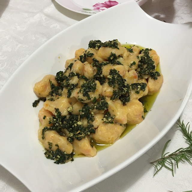 Fesleğen Sosu Yapılışı