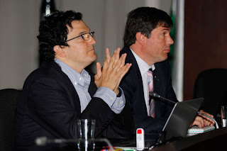 Miercoles 1 5 2013@@UNE gra