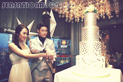 singapore cakes fair bridal cake raffles altitude cakeinspiration display place classic gold