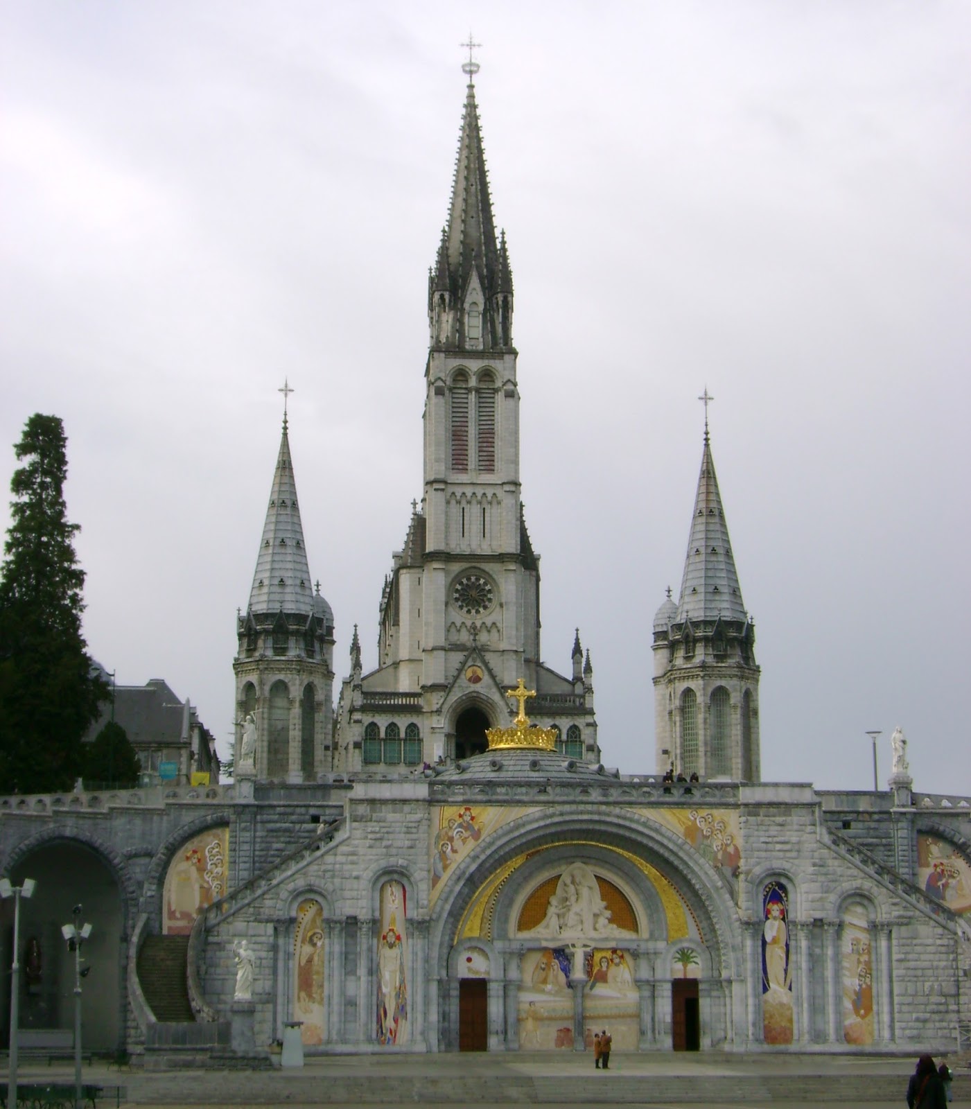 French Friday Lourdes C'est ma vie!