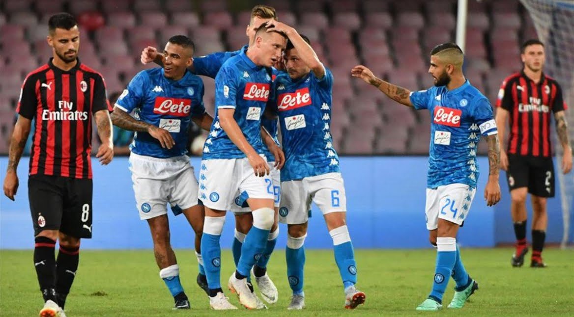 Napoli-Milan spettacolo puro: uno scatenato Zielinski e il gol decisivo di Mertens regalano 3 punti ad Ancelotti.