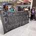 Protesto no Midway Mall contra a entrega do título de cidadão natalense ao prefeito de SP João Doria