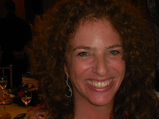 Carolina Birenbaum uma voluntária da comunidade Carolina Birenbaum uma voluntária da comunidade