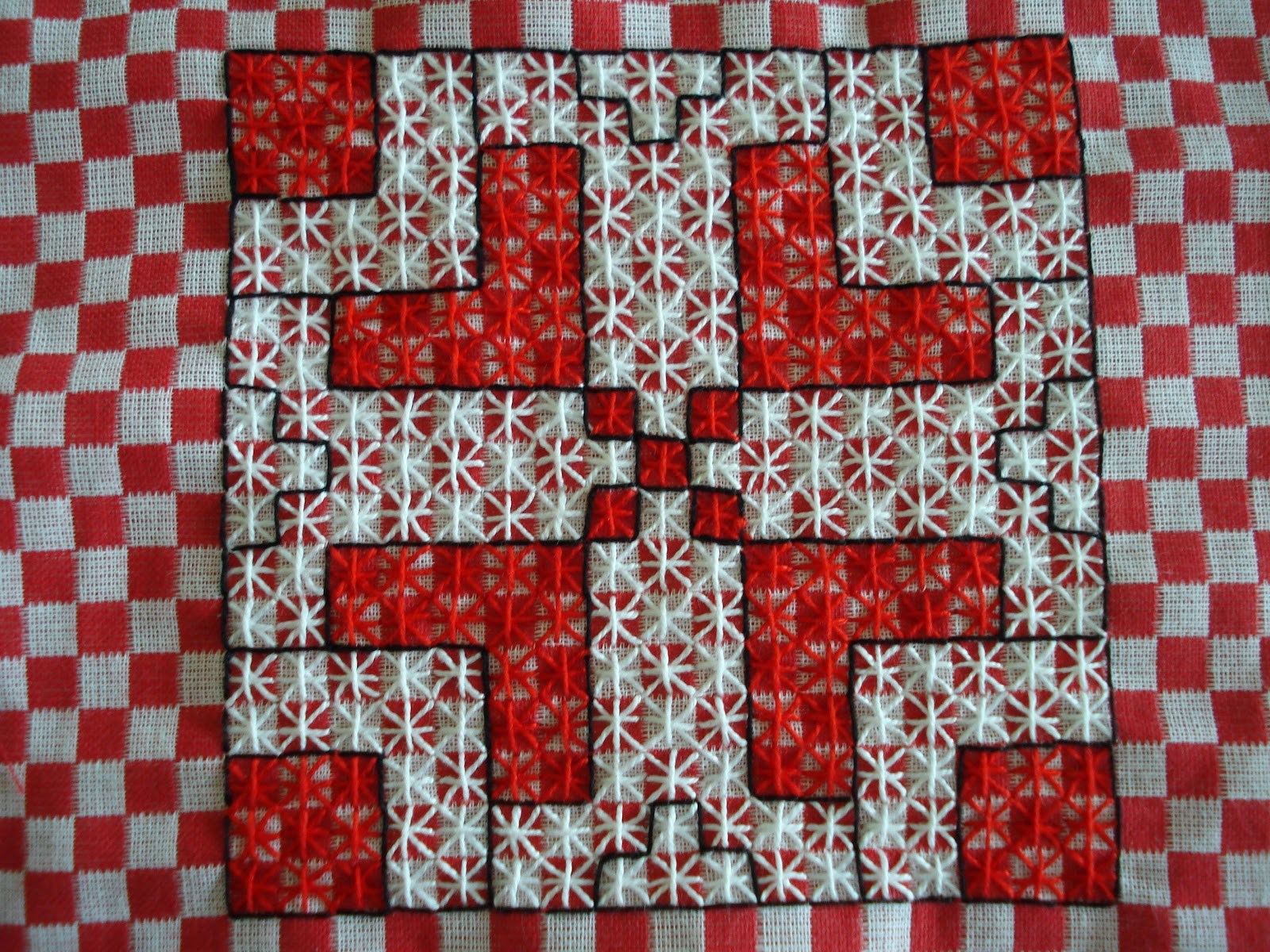 Bordado Passo a Passo: Ponto cruz duplo - bordado em tecido xadrez
