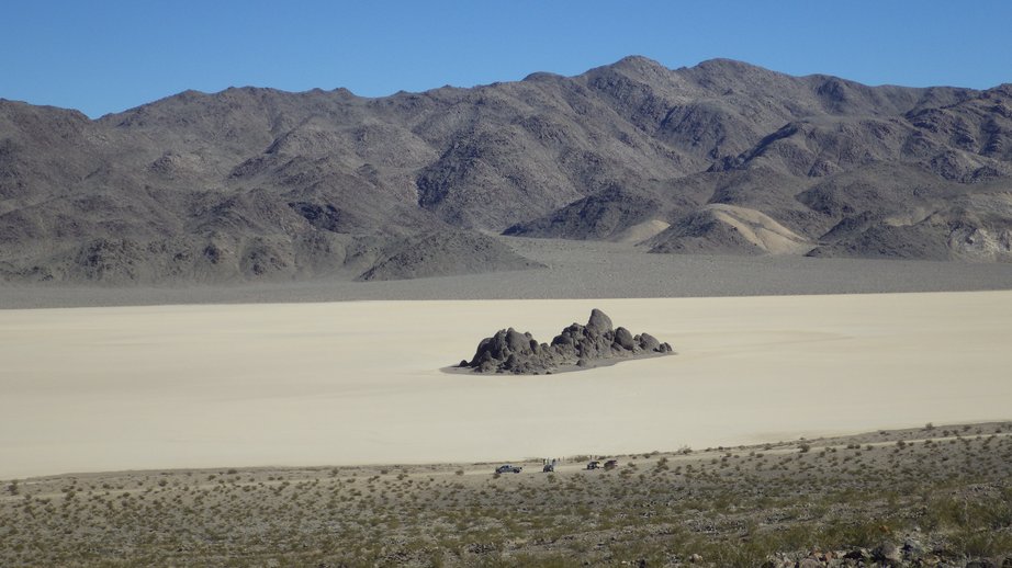 Dave'n'Kathy's Vagabond Blog: Death Valley - Jeeping to Devil's Racetrack