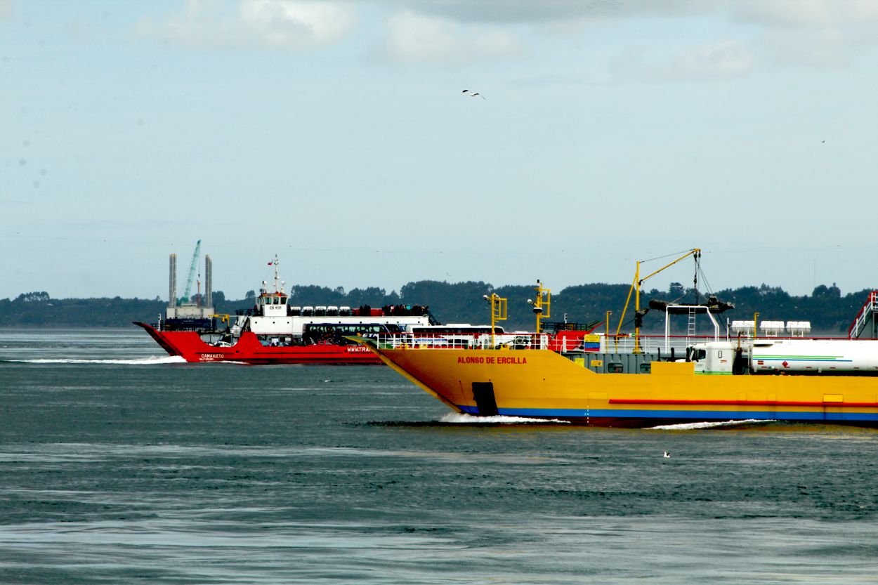 Julio César Canelón Rangel El Canal de Chacao Puerta de entrada a la