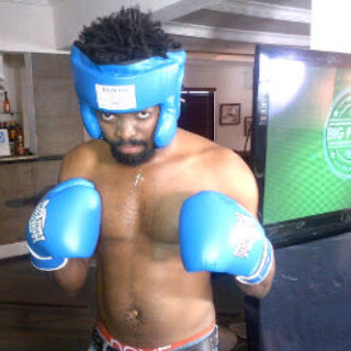 PHOTO: Basket-Mouth Getting Ready For Boxing 1