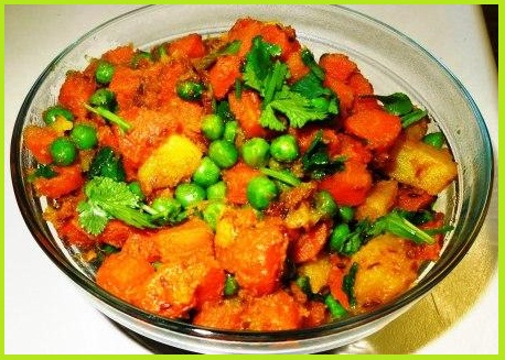 Aalu Gazar Matar Ki Sabzi Recipe in Hindi