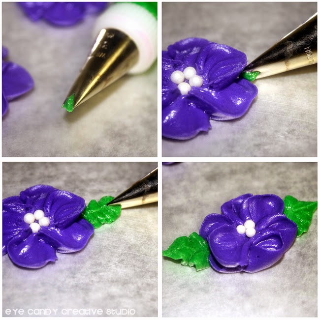 Eye Candy Creative Studio EATS HowTo Pipe Flowers for Cupcakes