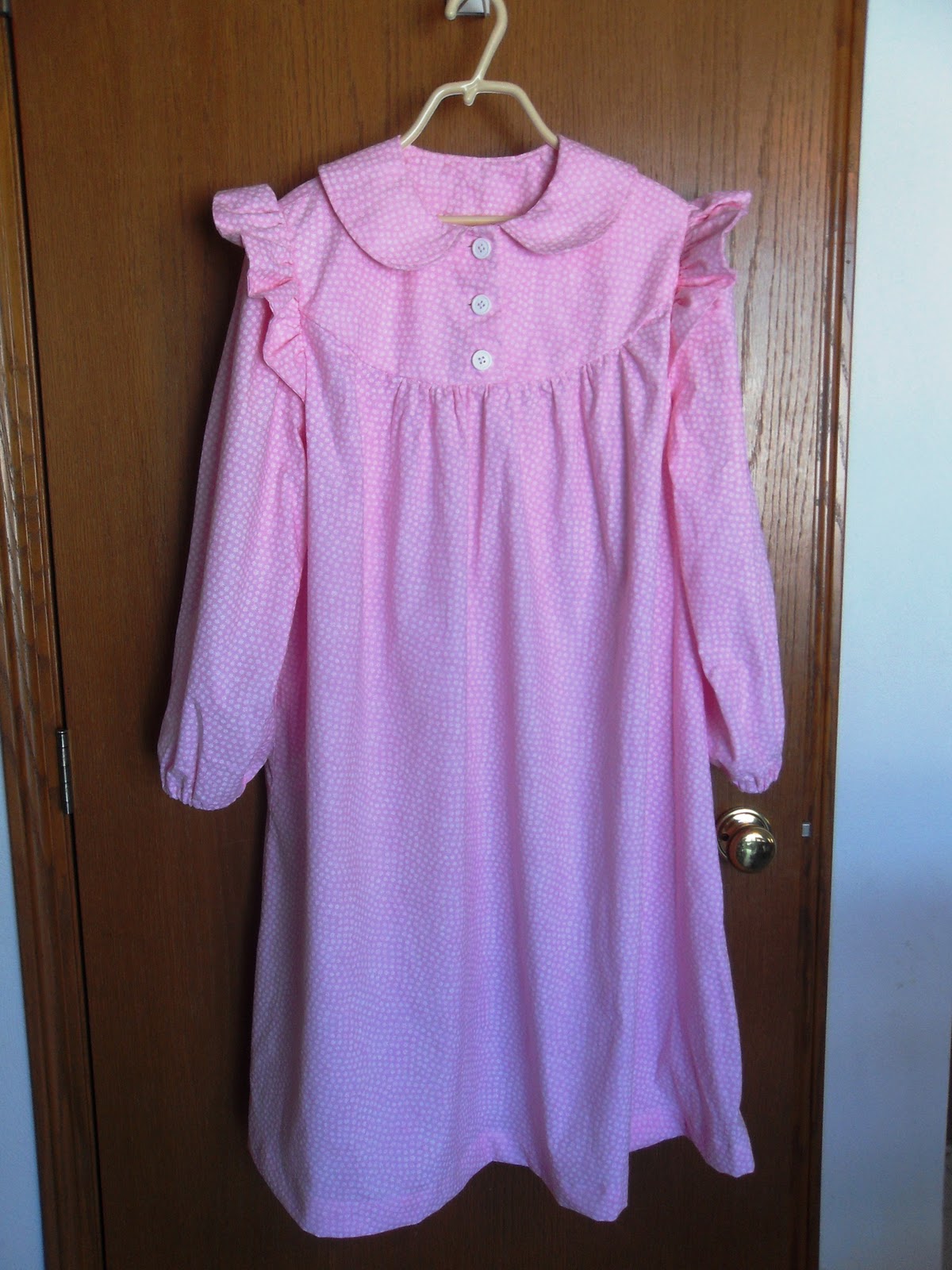 simple-joy-crafting-pioneer-dress-finished