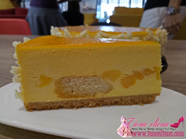 The Russian Whiskers (Mango Cheesecake) 