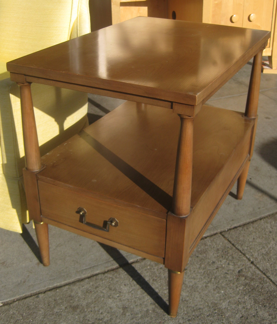 UHURU FURNITURE & COLLECTIBLES SOLD Retro Side Table 30