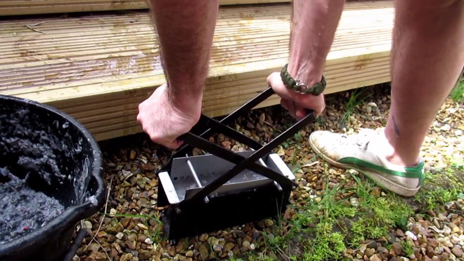 Prepared Camping How to make a paper briquette, free fire logs!