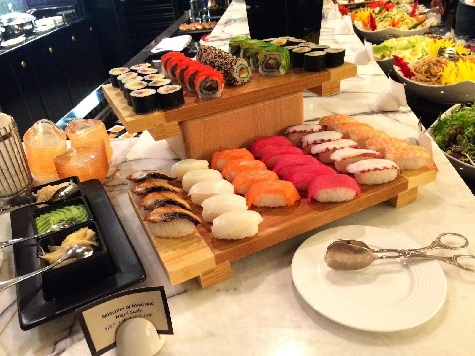 sweet means dirty ZINC RESTAURANT PRAHA. NEDĚLNÍ BRUNCH S HUMRY.