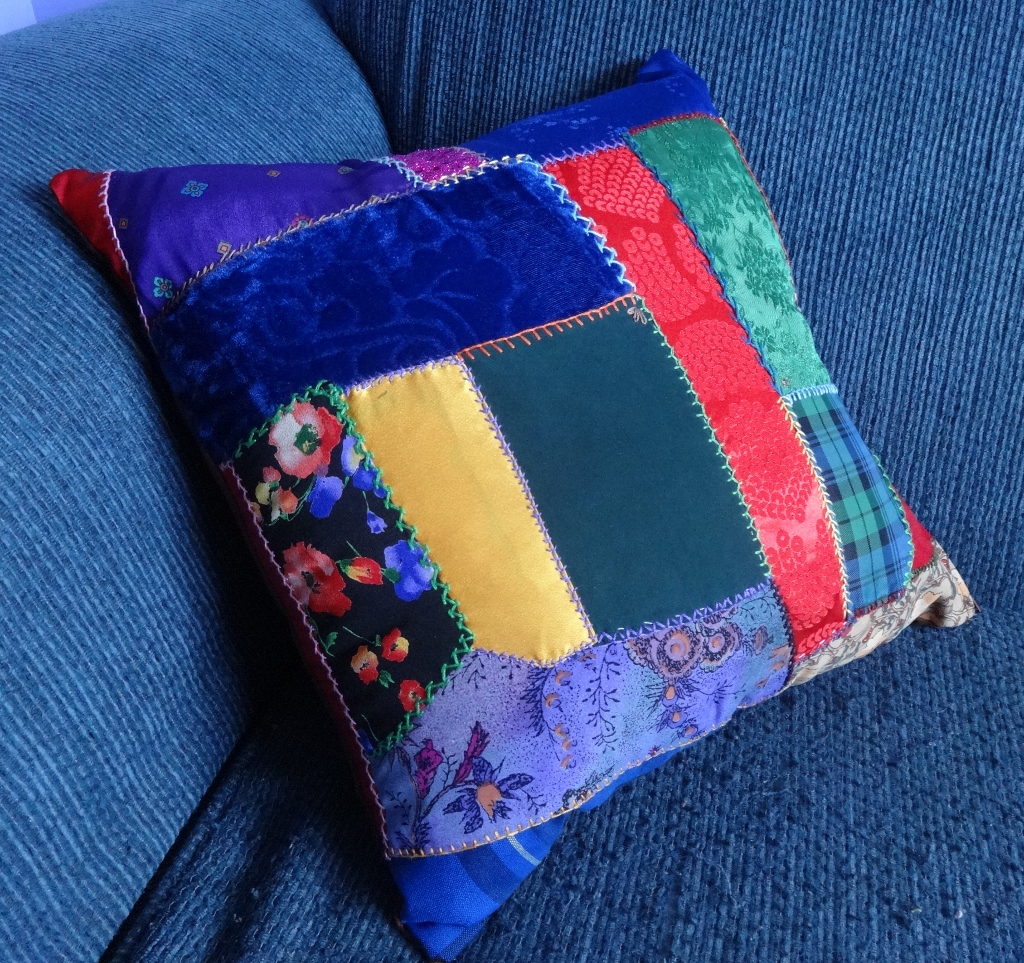 Inch by Inch Quilting Crazy Patch Cushion
