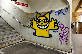 Street Art : M. Chat égaye les couloirs en pleine rénovation de la station Châtelet