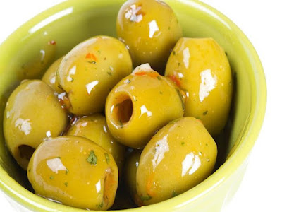 Olives and Marmalade Appetizer 