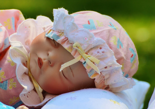 Peaceful Baby, by Alexandra / München on Pixababy Image: Peaceful Baby, by Alexandra / München on Pixababy