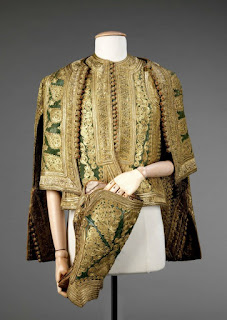 Albanian+jacket+embroidered+in+gold,+originating+from+the+19th+century+(front.jpg