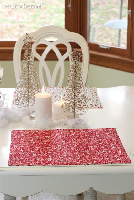 Cute sewing pattern to make DIY Reversible Christmas Placemats. Shows how to make reverisble placemats and has Fun Ideas for the Christmas table, too. | Patterns