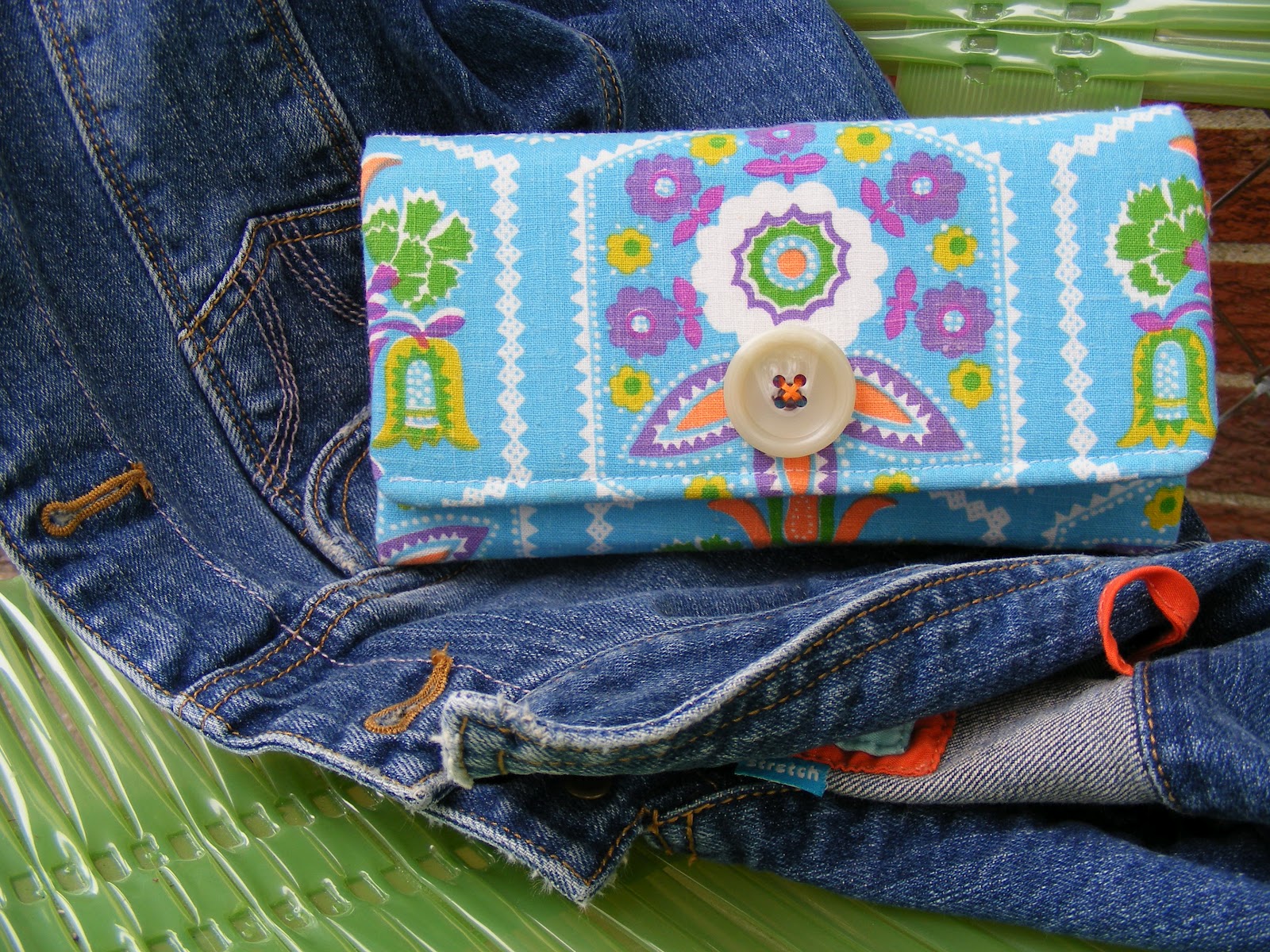 Five Reasons Fabric Wallets Are Fabulous