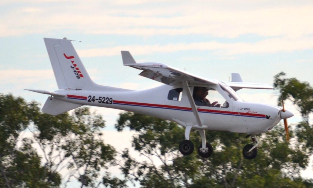 Central Queensland Plane Spotting Learning to Fly with Gladstone