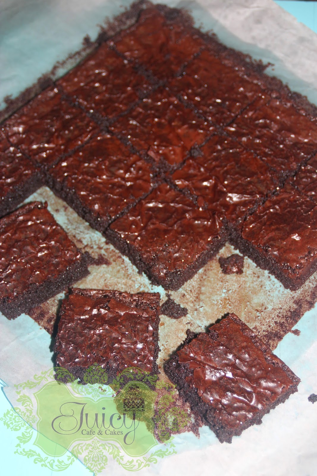 JUICY CAFE CHOCOLATE BROWNIES 'KEDUT'