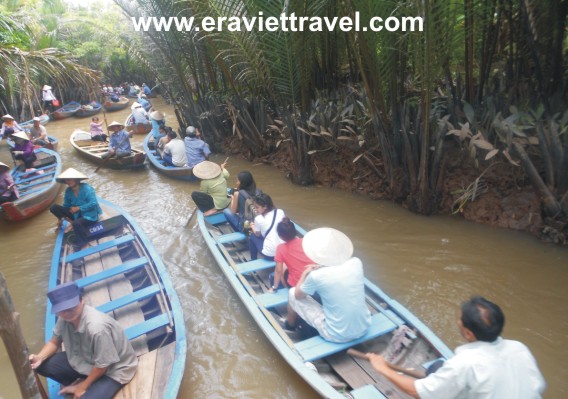 du lịch miền tây mỹ tho đi đò chèo