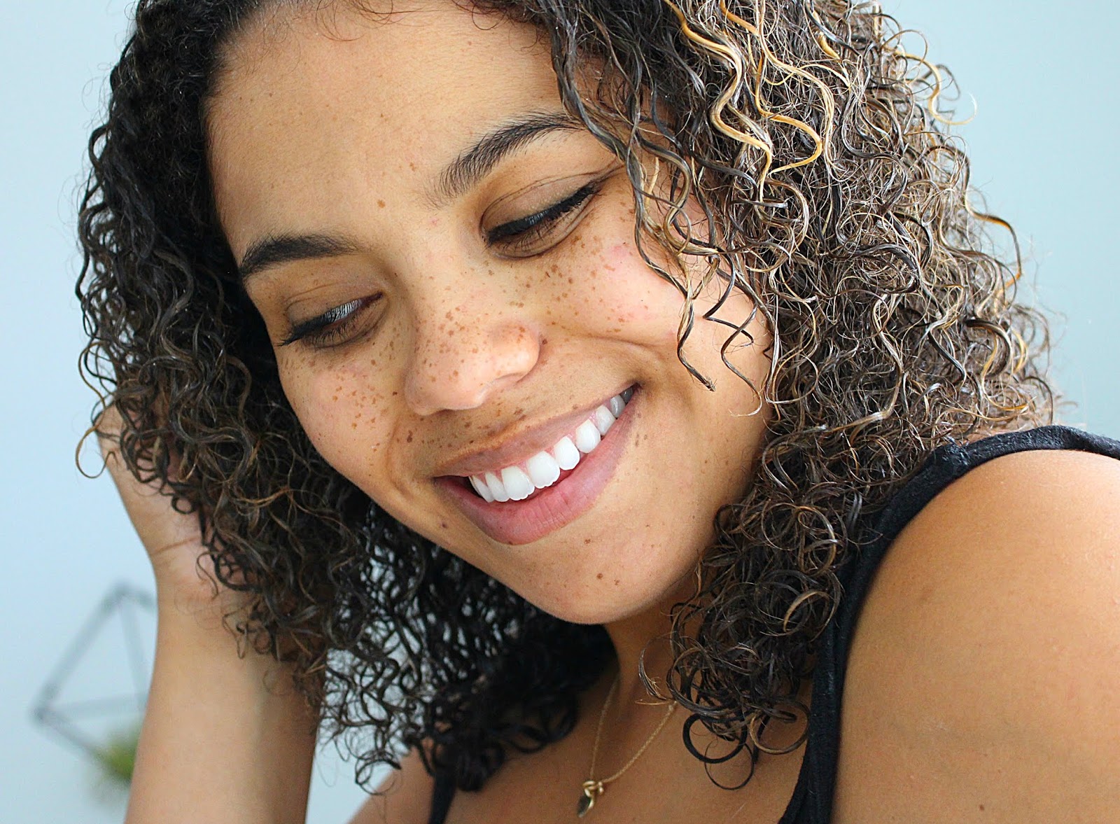 Samantha Jane Healthy, Happy Curls with Shea Moisture Curly Hair Routine(07)