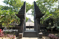pendopo agung trowulan