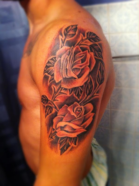 Tatuaje de Rosas en blanco y negro