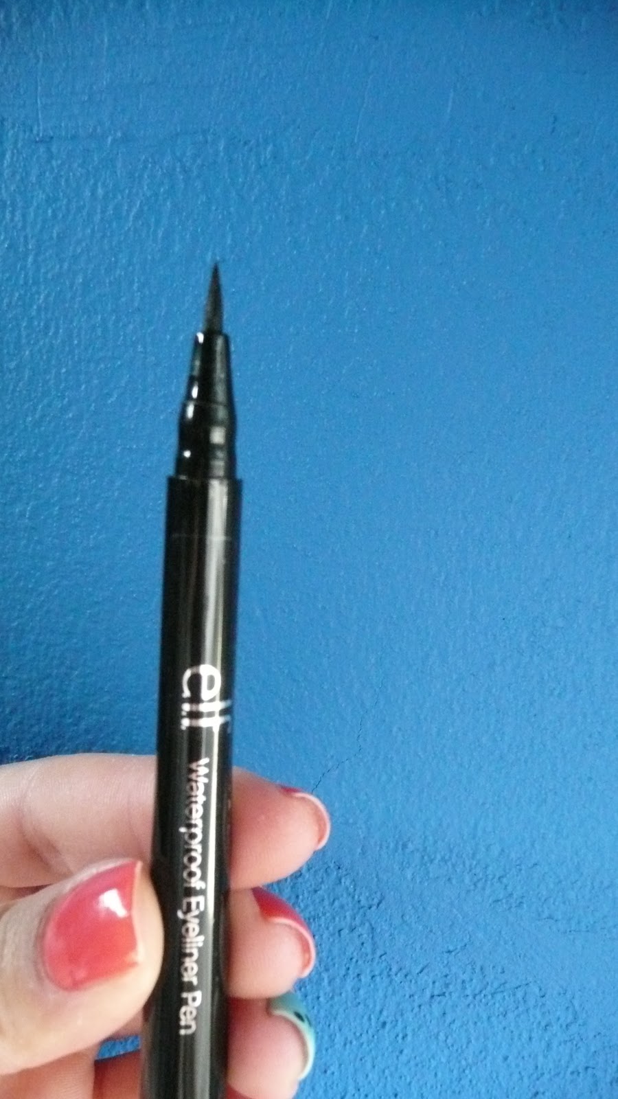 Dicas da Cátia Waterproof eyeliner pen by ELF