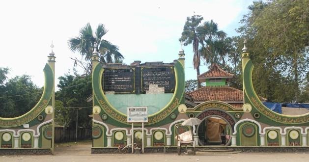 Syekh Quro Karawang &quot;QUROTUL 'AIN&quot; Jendela Karawang